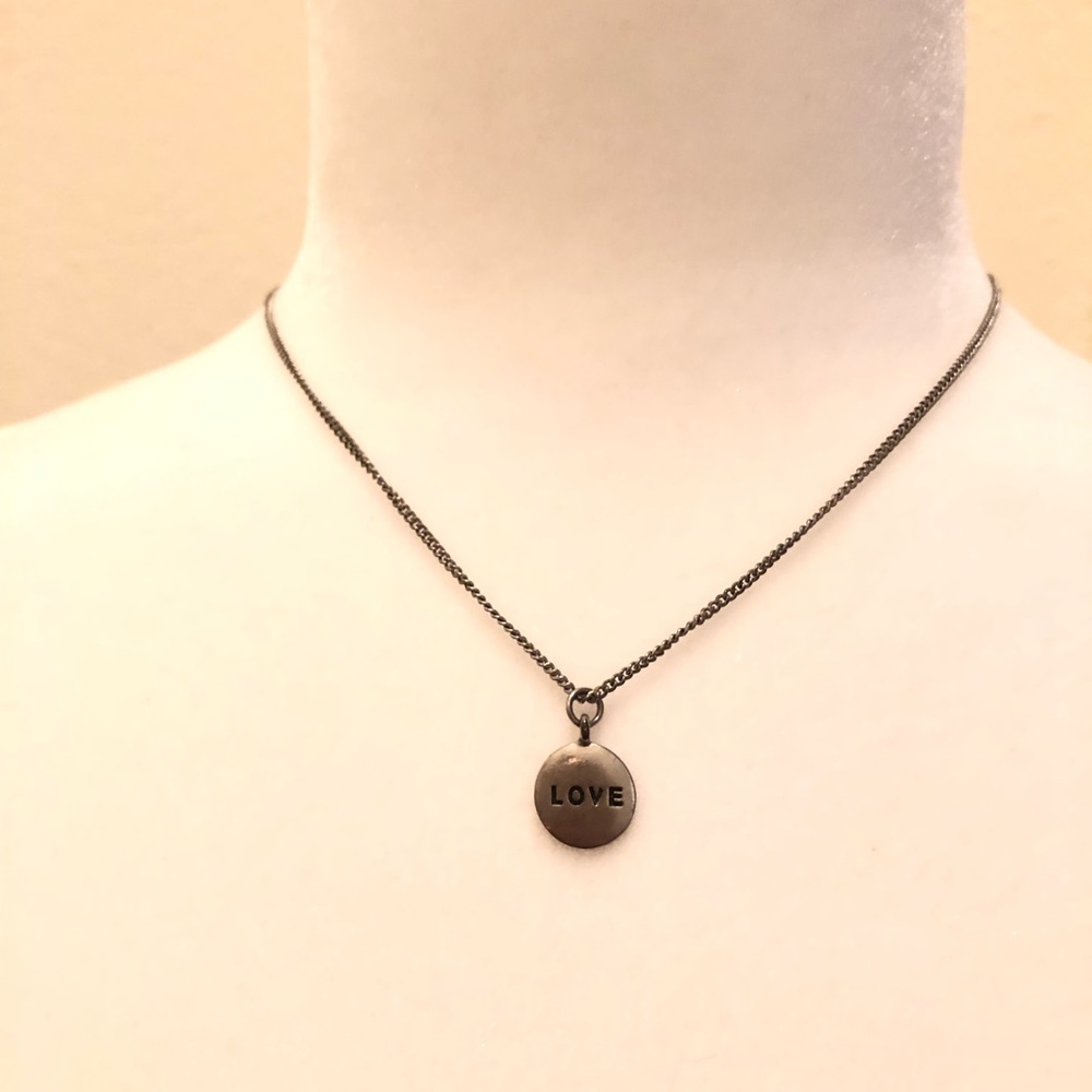 3 for $10 🏷 Vintage LOVE layering necklace